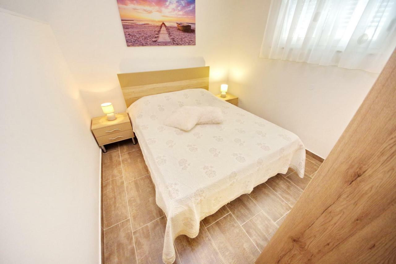Gabi 3 Appartement Zadar Buitenkant foto