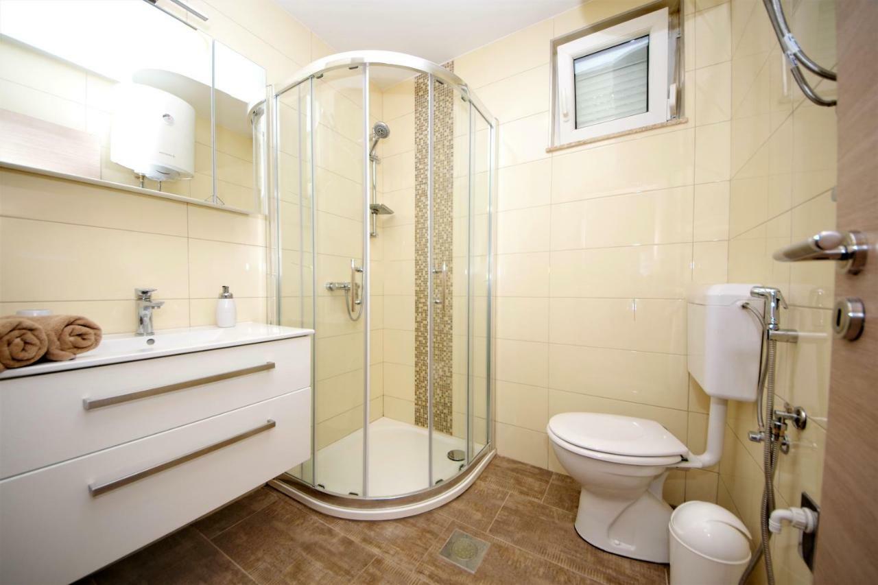 Gabi 3 Appartement Zadar Buitenkant foto