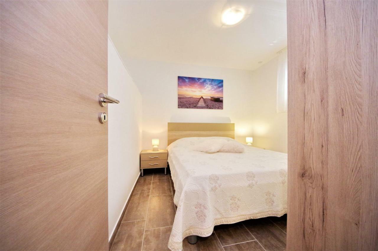 Gabi 3 Appartement Zadar Buitenkant foto